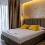 아파트 Flori Sarandë