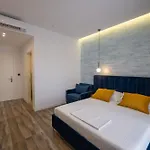 Flori 아파트 Sarandë