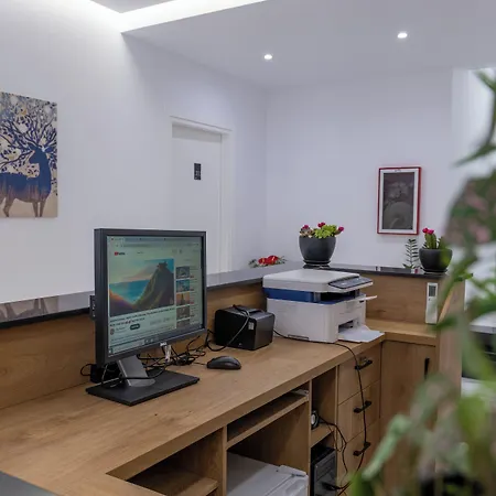Flori Apartment