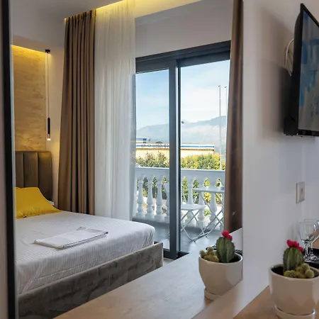 Apartment Flori *
