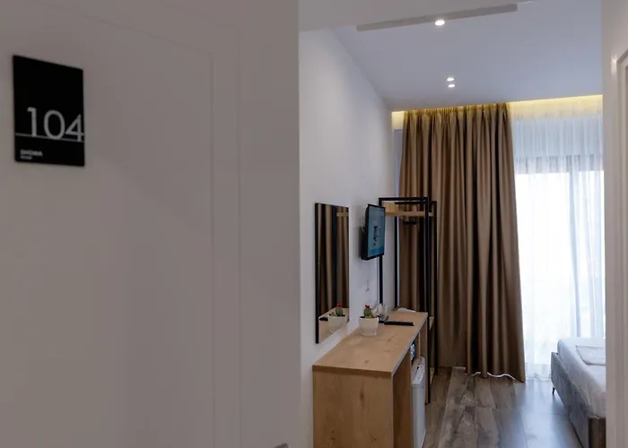 Flori Apartman Saranda